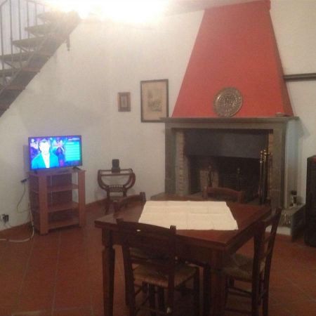 فيلا Casa Di Anchiano بورغو آه موتزانو المظهر الخارجي الصورة