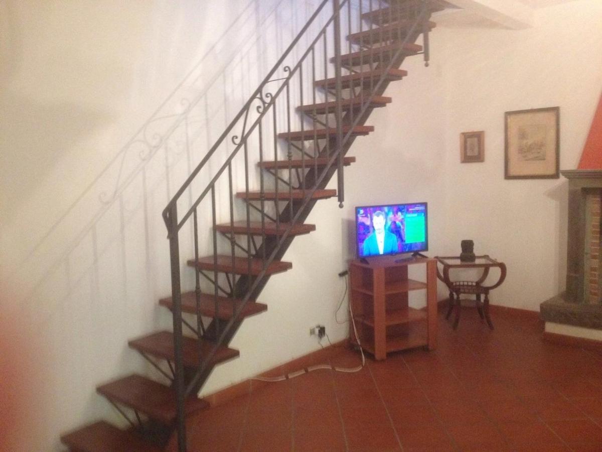 فيلا Casa Di Anchiano بورغو آه موتزانو المظهر الخارجي الصورة